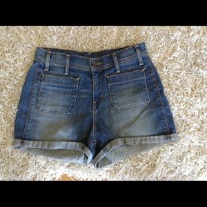 Levi’s shorts